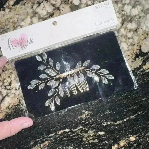 NEW! Bridal Hair Comb Rhinestones Faux Gold Tone - Studio His & Hers - Picture 2 of 5